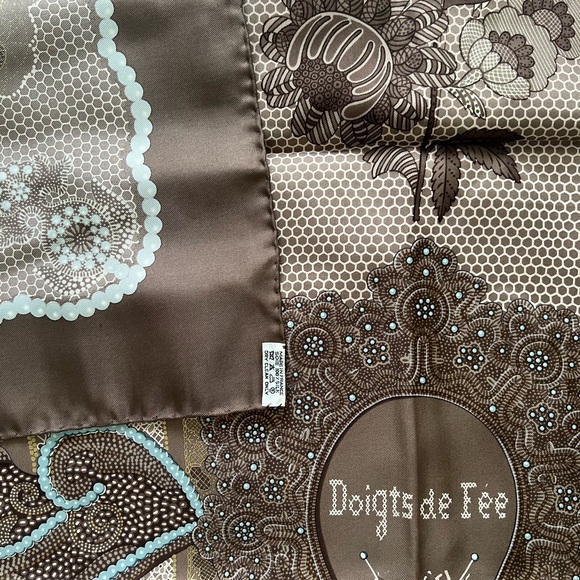 Hermes Scarf - Picture 2 of 4